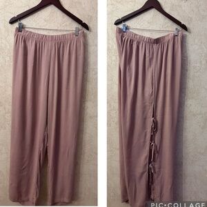 no comment Plus Beach to Boulevard Wide-Leg Pants with Side Ties